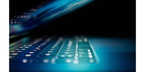 加強(qiáng)網(wǎng)絡(luò)閱卷系統(tǒng)研究，深化評(píng)估理論與方法探索